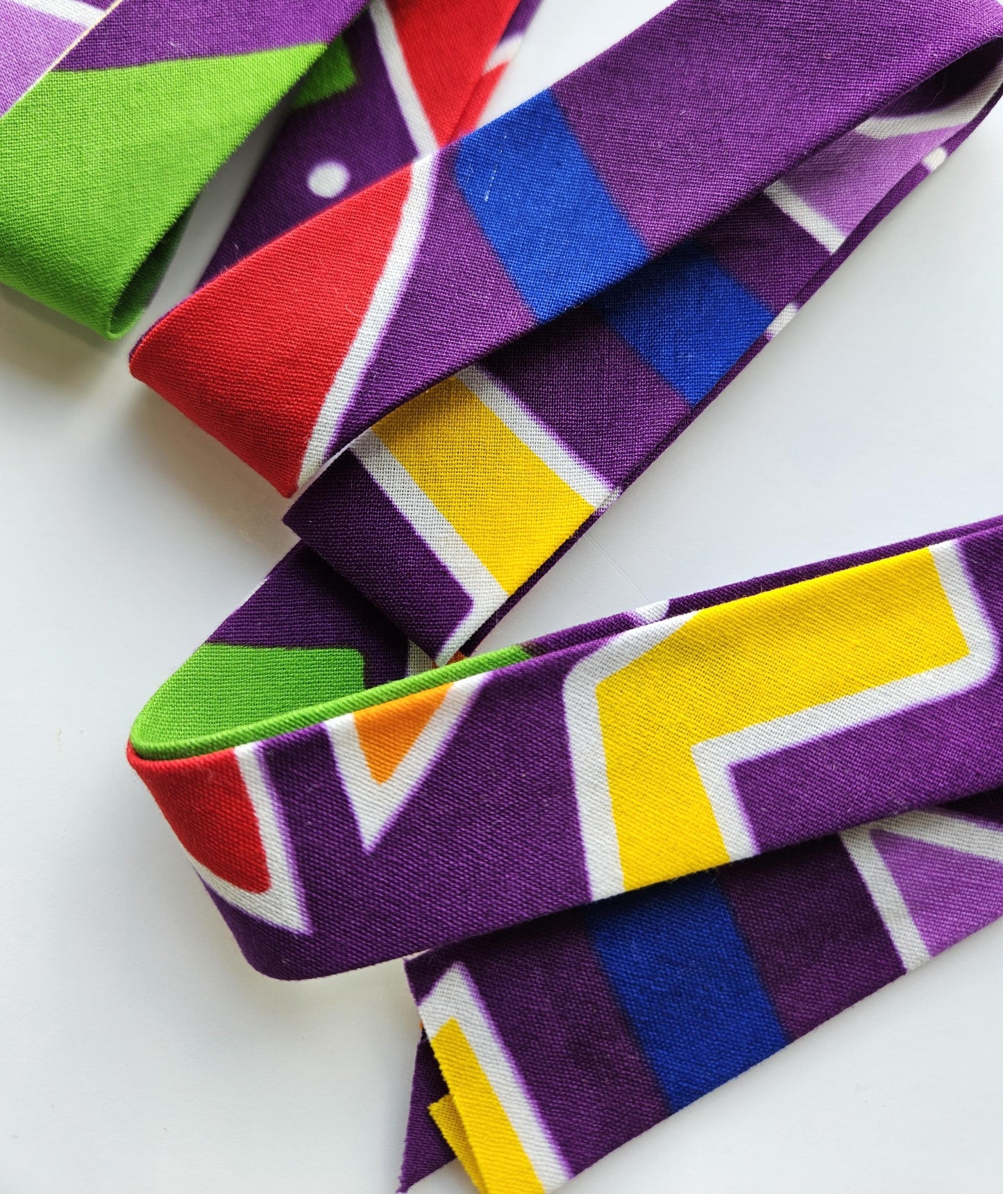 Purple Multicoloured Kente African Wax Fabric Bias Binding. 2.5cm Wide | Colourful Print Patterned Tape For Crafting / Quilting.