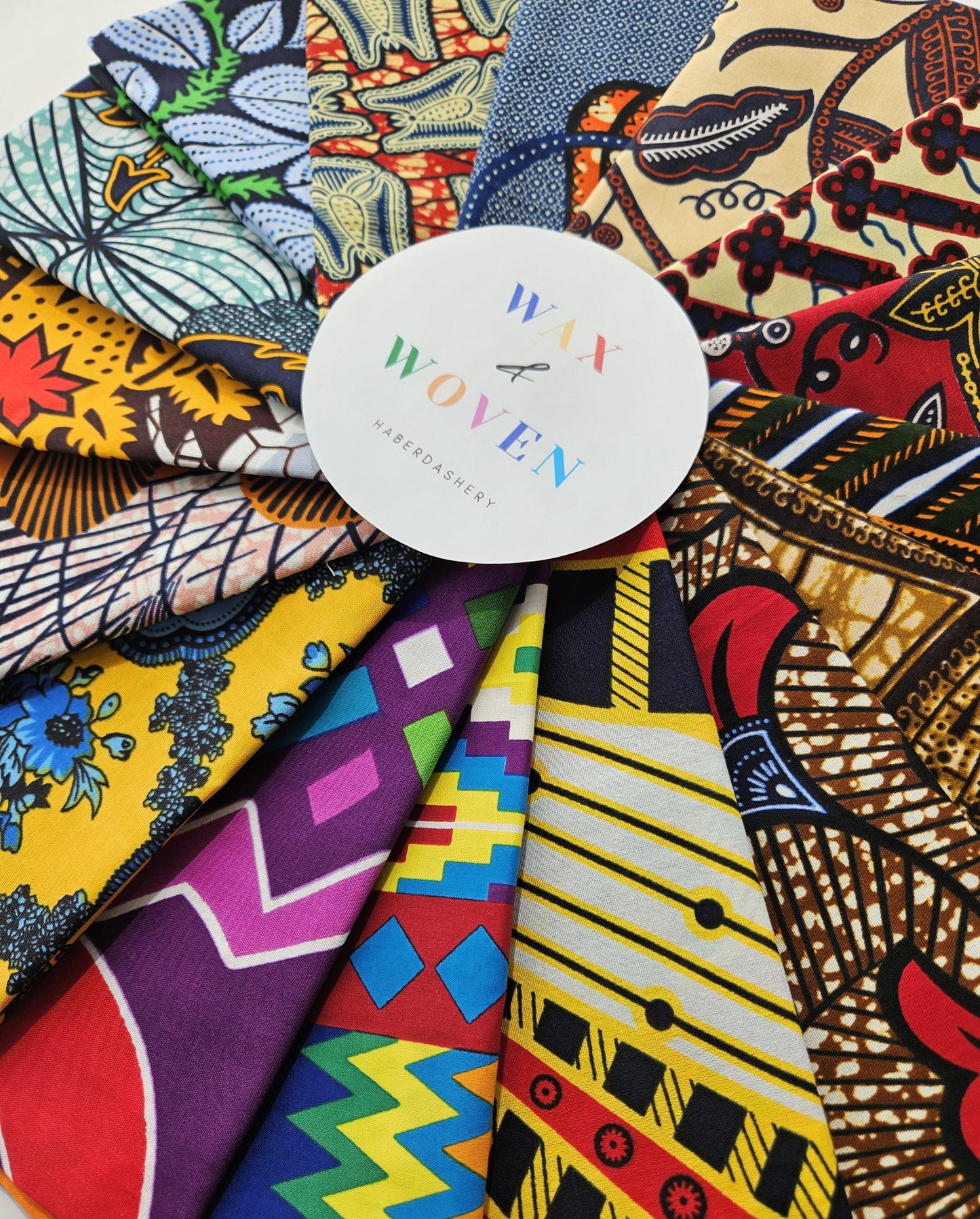 16 x Fat Quarter African Dutch Wax Fabric Bundle 100% Cotton Various Colours Gold Metallic Embossed Pieces for Sewing, Crafting and Quilting