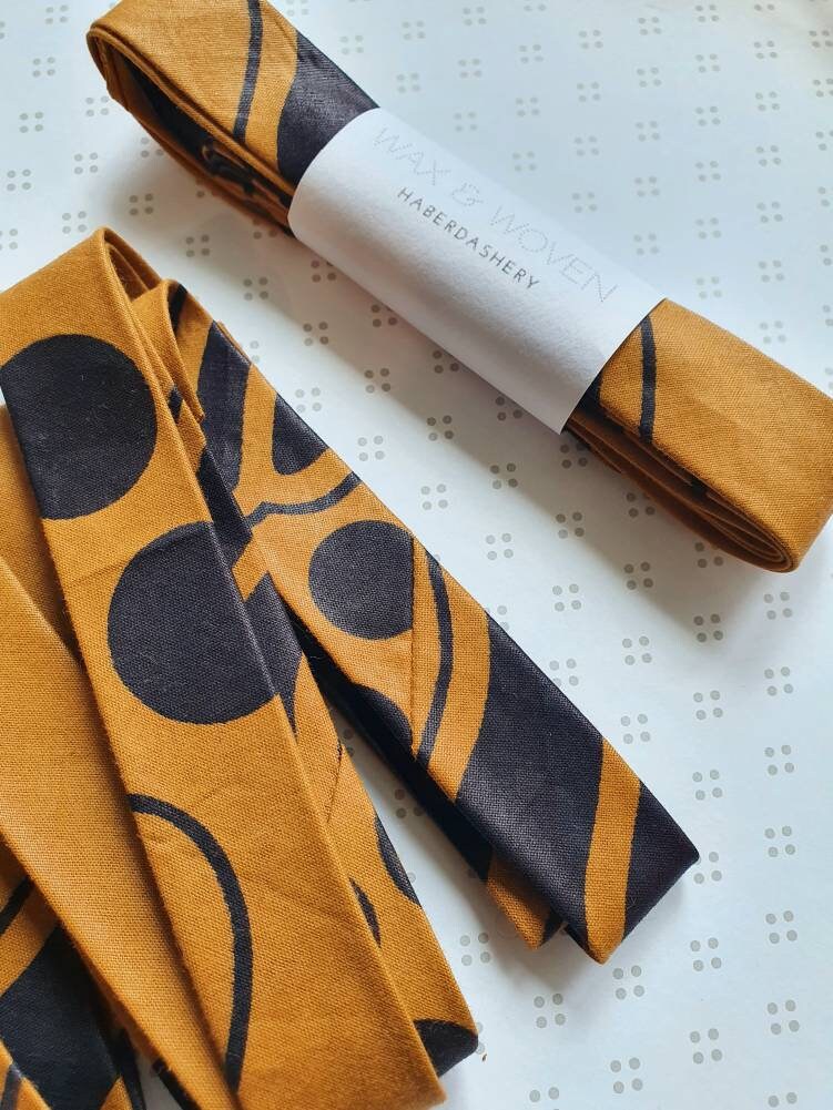 3 Metres of 25mm Brown & Black African Wax Print Bias Binding / Seam Tape / 100% Soft Cotton